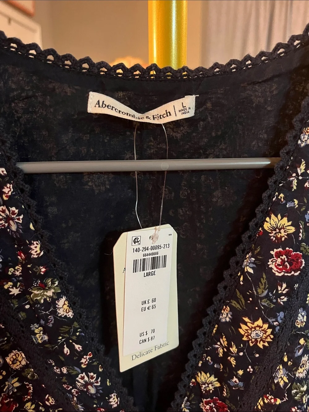 Abercrombie & Fitch Navy Floral V-Neck Puff Sleeve Blouse
